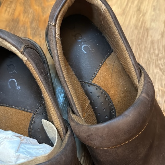 b.o.c. Brown Leather Mules Comfortable Slip-On Clogs new a few scuffs - Picture 2 of 4